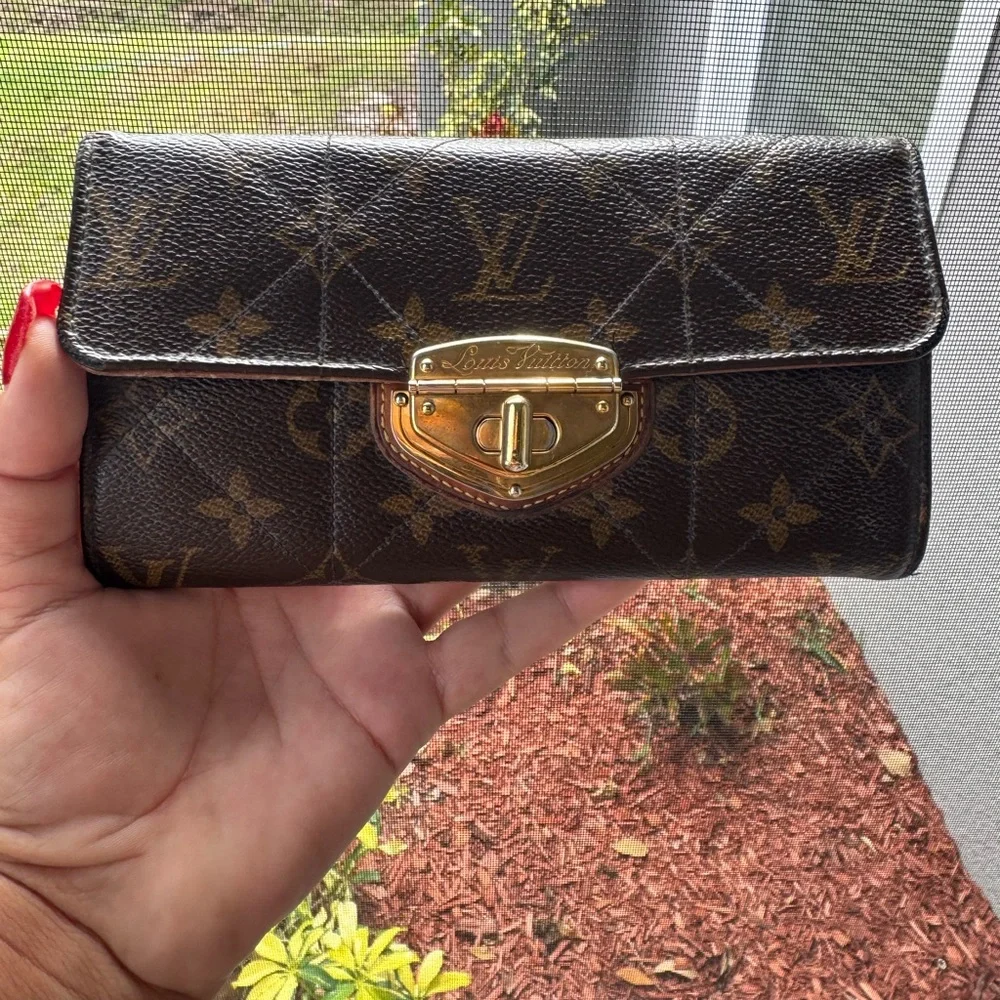 LOUIS VUITTON MONOGRAM CANVAS ETOILE SARAH WALLET